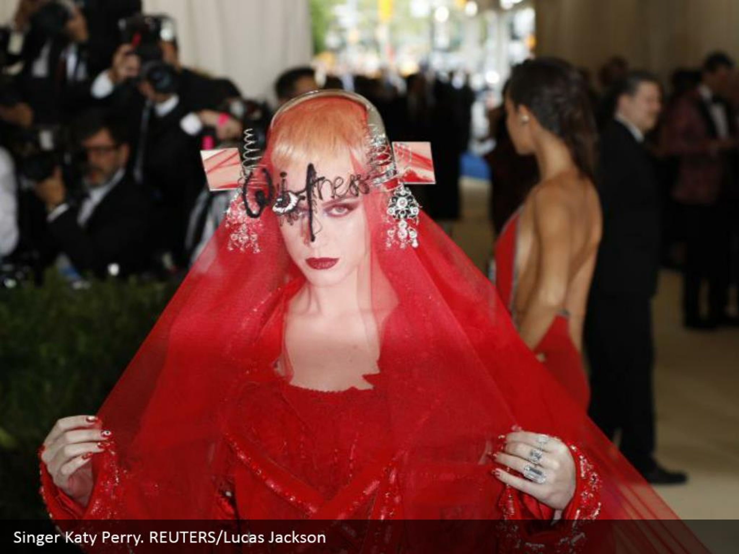 PPT - The Met Gala PowerPoint Presentation, free download - ID:7568976
