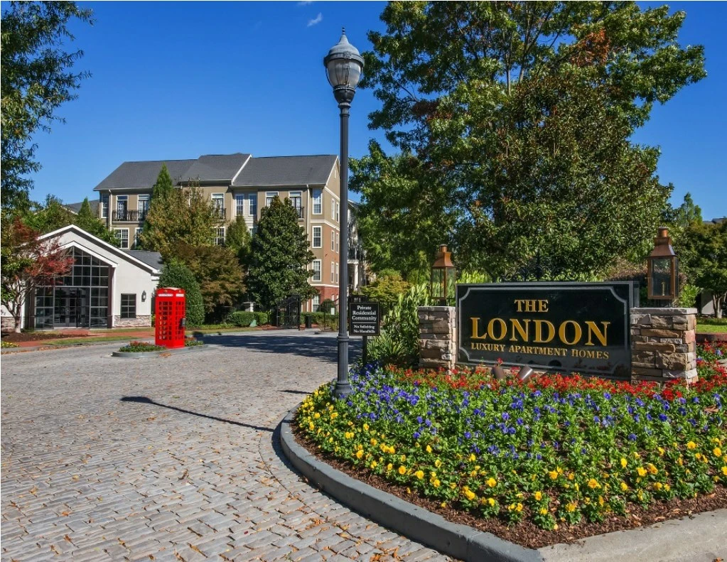PPT The London Dunwoody Apartment Homes PowerPoint Presentation, free download ID7890808